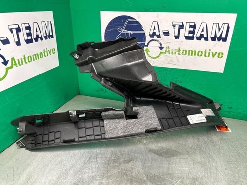 Colonna cerniera sinistra posteriore Lamborghini Urus 4ML867767 P22819376 - Foto 5 di 6
