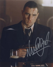 VINNIE JONES as Bullet-Tooth Tony - Snatch GENUINE SIGNED AUTOGRAPH