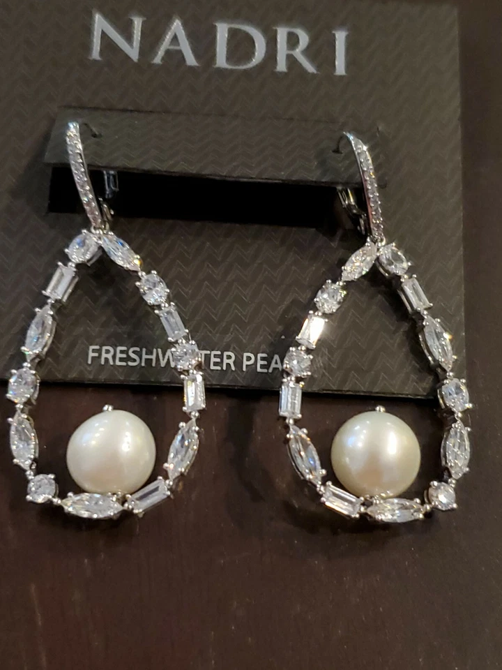 Pendientes lágrima abiertos Nadri Cadence perlas cultivadas de agua dulce nuevos con etiquetas $150 Foto 2 de 3
