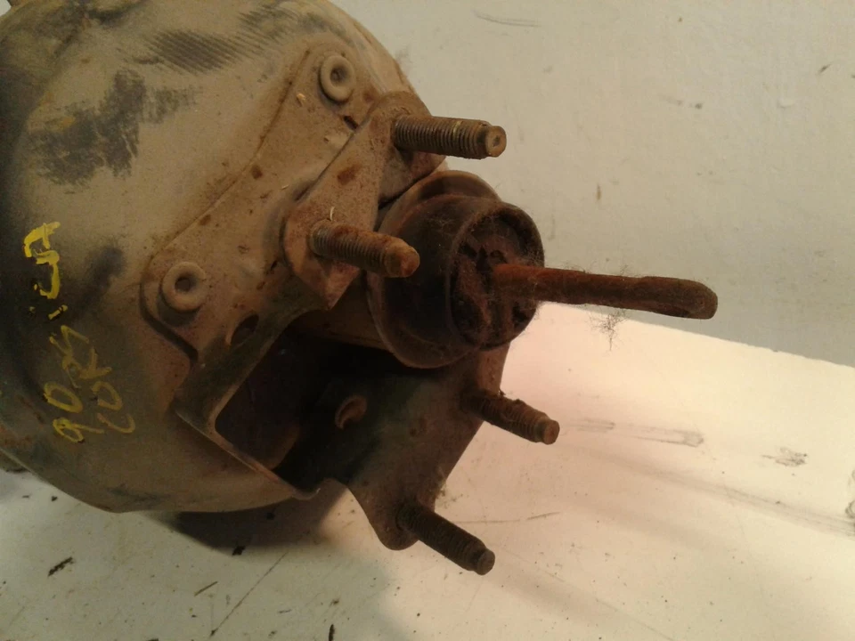 Cilindro maestro de freno usado se adapta a: Chevrolet Corsica 1990 100 mm BC grado A Foto 2 de 4