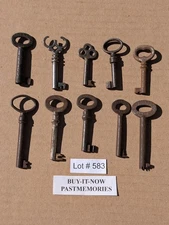 LOT OF 10 MEDIUM-LARGE ANTIQUE VINTAGE BARREL KEYS, UNCLEANED, RUSTY, LOT#583
