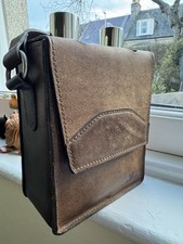 VINTAGE DOUBLE FLASK in LEATHER CASE HOLDER Hunting Hipflask