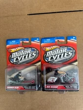 Hot Wheels Lot 2x Motor Cycles Hammer Sled / Bad Bagger with Rider A17