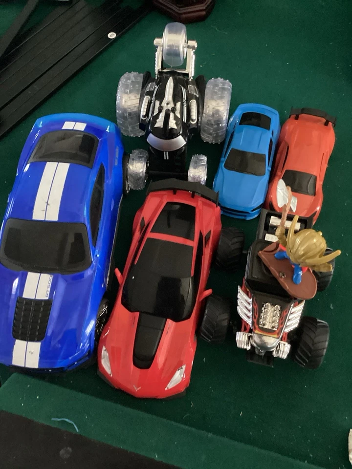 Lot of 5 Remote Control & Toy Cars – Mixed Styles & Sizes – Corvette, Mustang GT - Image 4 of 4