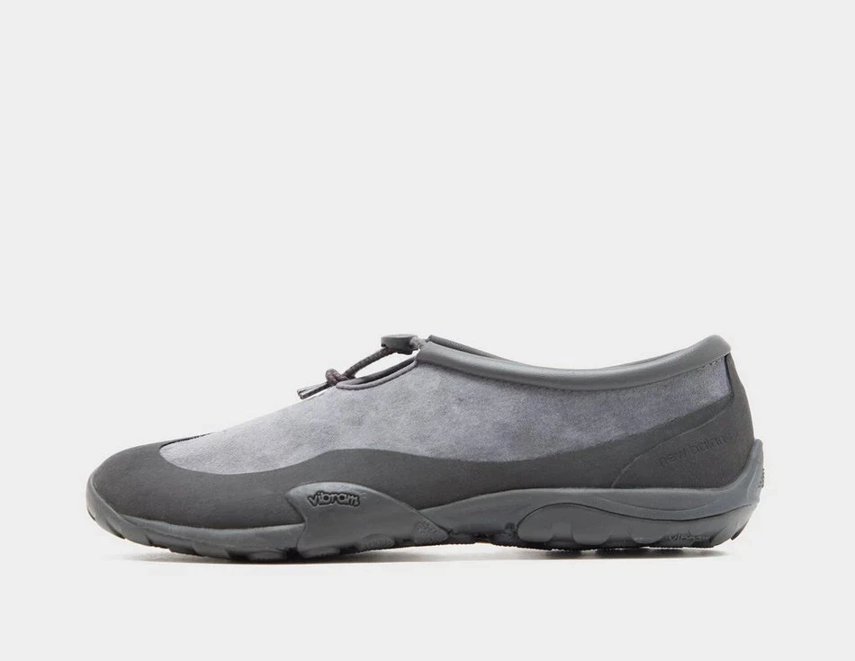 New Balance Men's MT10T Shoes in Grey
Opens in a new window or tab