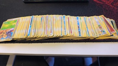 Pokemon Karten Stack