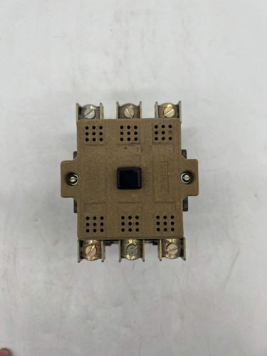 Siemens 3TB4617-0A Contactor, 3-Pole w/ 20/24VAC 50/60Hz Coil (No Box) - Picture 4 of 10