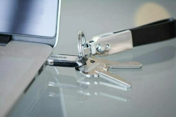 SanDisk Ultra Flair USB 3.0 Flash Drive Memory 16GB 32GB 64GB 128GB 256GB 512GB - Image 4 of 4