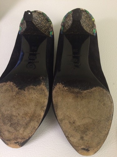 Pollini Heels~Made In Italy~Black Suede w/ Floral and Gold Applique Heel~ SZ 36 - Picture 7 of 10