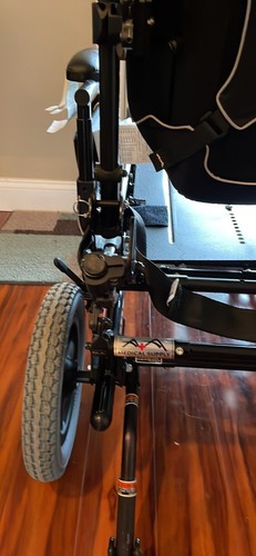 Invacare Solara 3G Tilt in Space Manual Wheelchair Read Description - Picture 9 of 14
