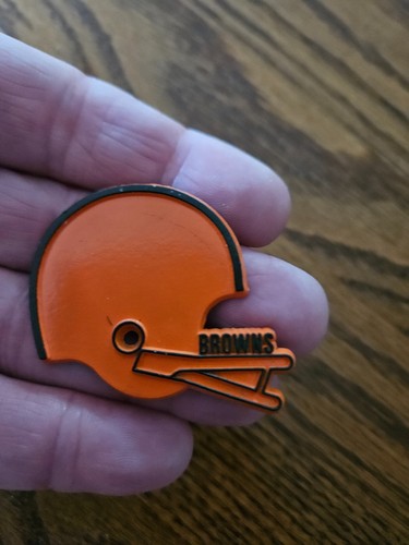 NFL Magnetic Standings board/ Vintage Fridge Magnet/ Cleveland Browns - Picture 2 of 3