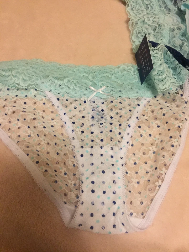 Paquete de 3 bragas de encaje Simply Styled- By Sears Brand Missy (woman’s) talla Med. Foto 4 de 4