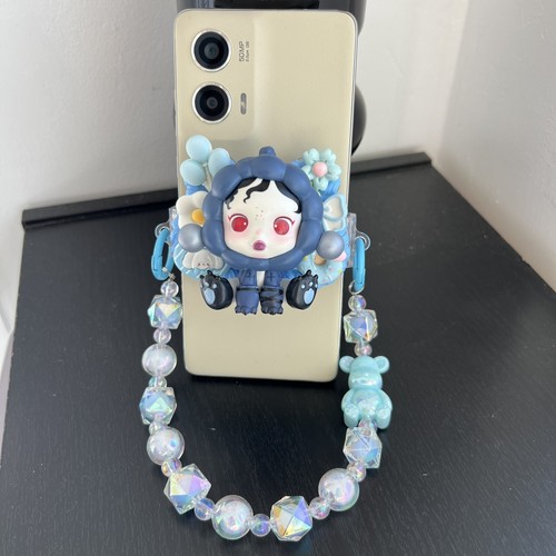 replica Popmart Phone cliper, hand made unique phone charm, Phone Clip, Holder - 第 1/4 張圖片