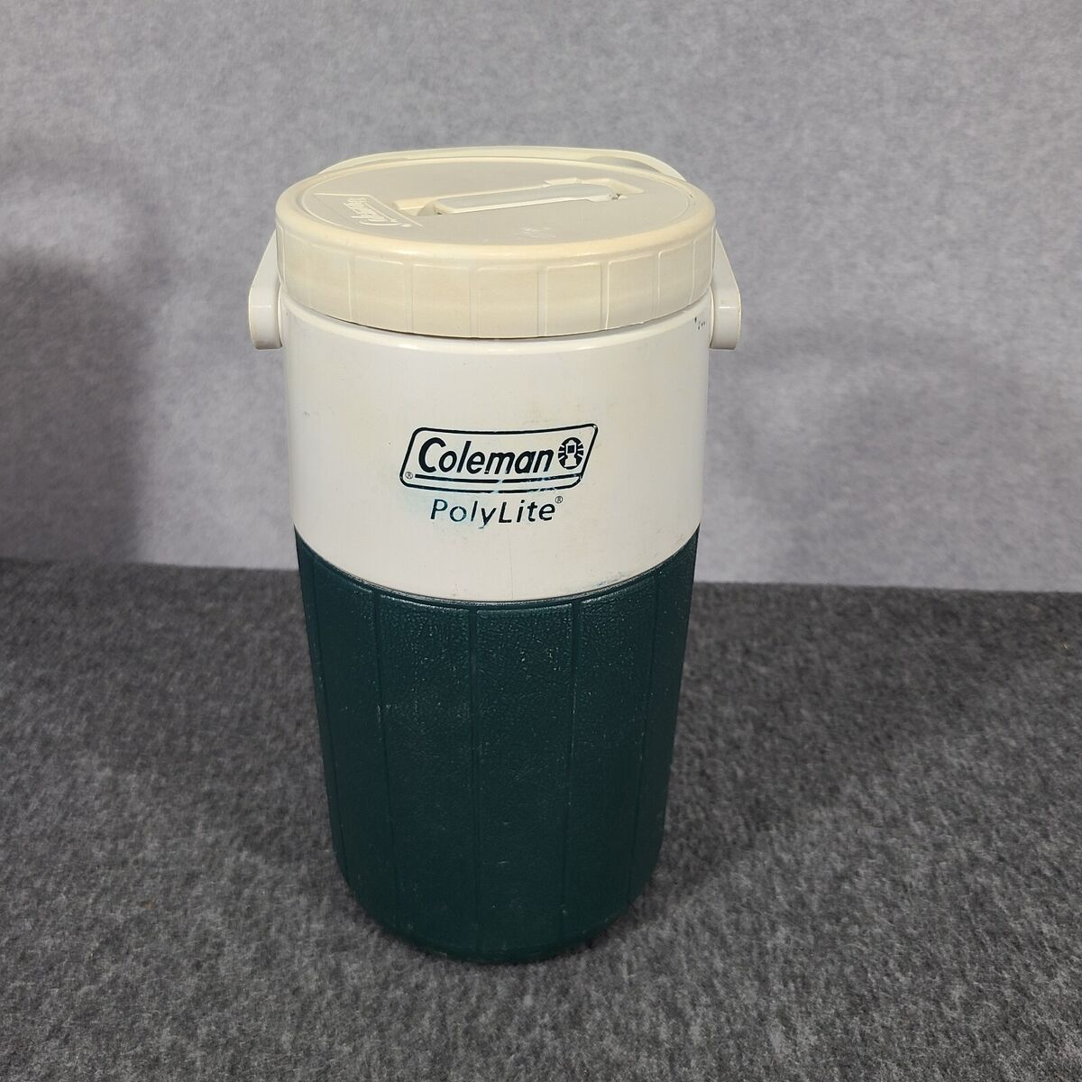 Coleman Poly Lite 1/2 Gallon Green Jug Thermos Cooler #5590 Spout Vintage  Beach