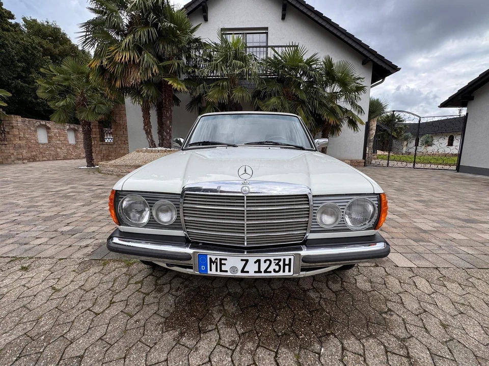 Mercedes-Benz 200 D W123 - Bild 3 von 4