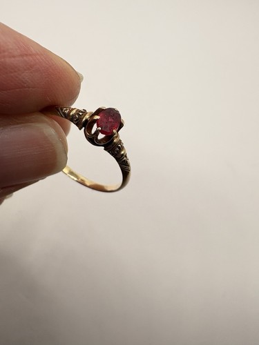 Vintage 1940’s 10k Gold Red Stone Ring Size 6.5 - Picture 8 of 11