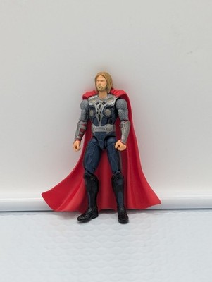 2011 Hasbro Marvel Thor Articulated Action 4'' Figure Only