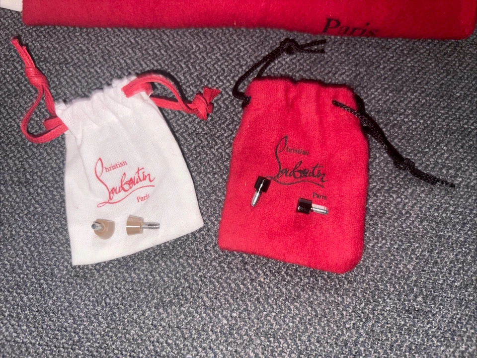 Bomba de punta Christian Louboutin 120 So Kate usada - negra, EE. UU. 6,5-7 euros 37 Foto 2 de 4