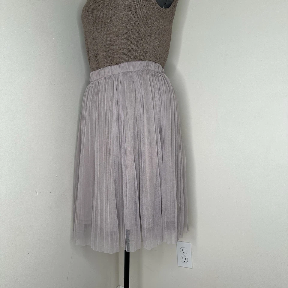 Saia Feminina Rue+ 24W 3XL 39" 24L Plus Rosa Midi Linha A Flare Renda Elástica - Imagem 2 de 4