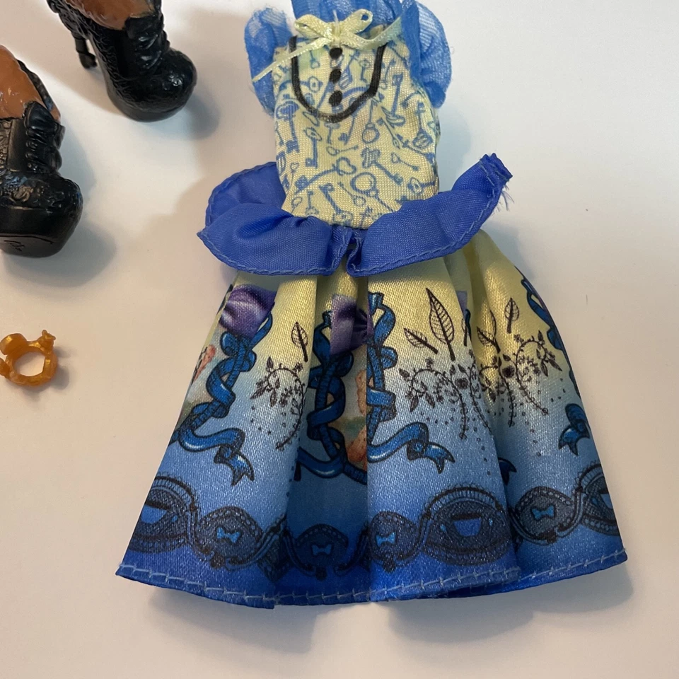Botas de vestir y joyas Blondie Locks Royal Ever After High para muñeca Foto 3 de 4