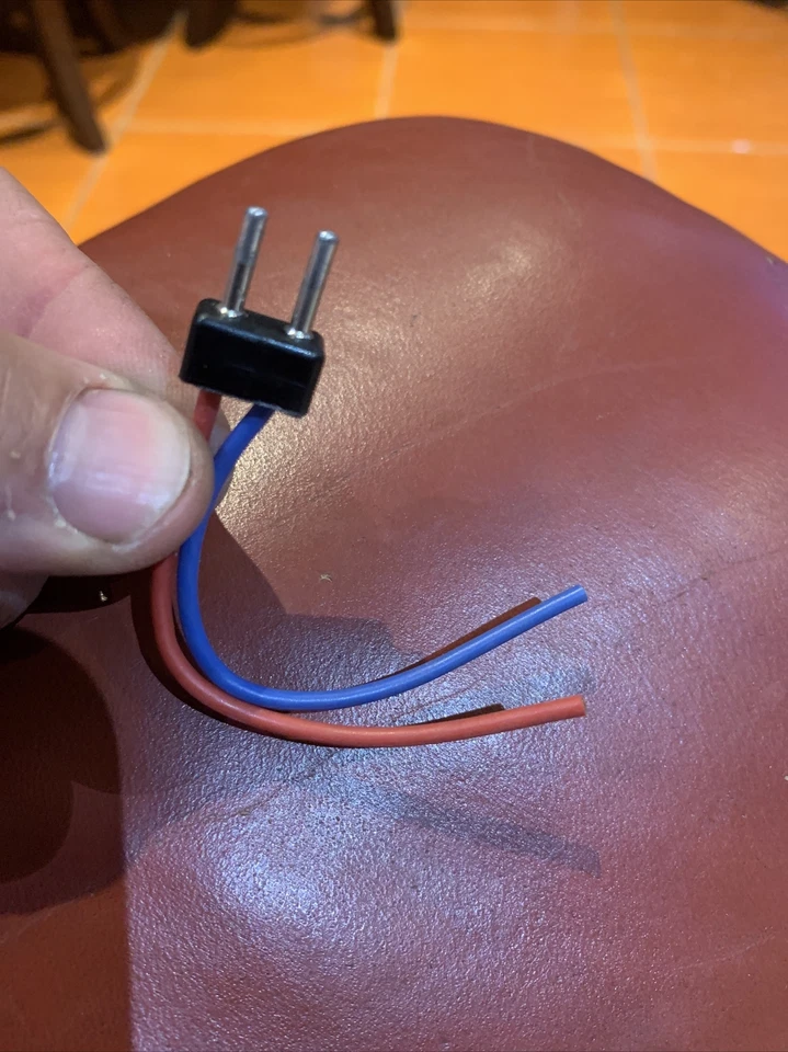 VINTAGE KO PROPO 424089 2 PIN CONNECTIR ESC/MOTOR RC10 YOKOMO Losi NEW - Image 4 of 4