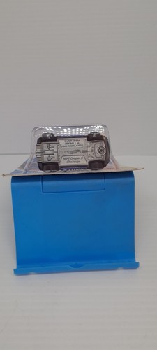 2011 Hot Wheels Walmart Redline #30 New V0023 MINI CHALLENGE Blue w/RL 5 Spokes - Picture 4 of 5