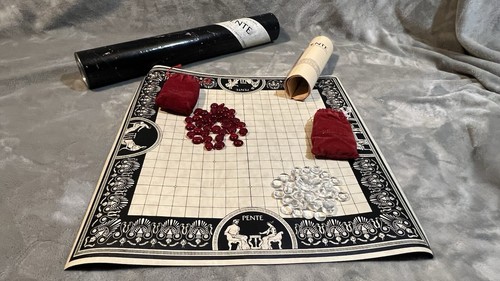 Travel Size Pente The Classic Game Of Skill Roll Up tubo negro vintage 1981 - Imagen 2 de 5