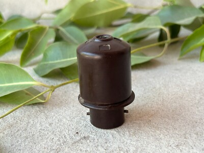 #ad RARE VINTAGE OLD ELECTRIC BAKELITE BULB SOCKET MADE IN GERMANY. COLLECTIBLE $45.00