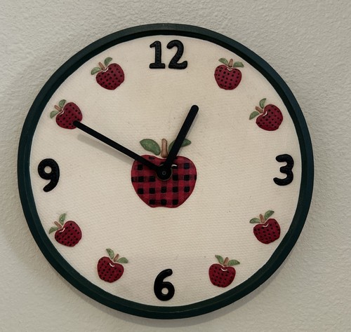 VTG AppleJack Apple Farmhouse Design Wall Clock 9 In Round Battery Operated EUC - Picture 11 of 12