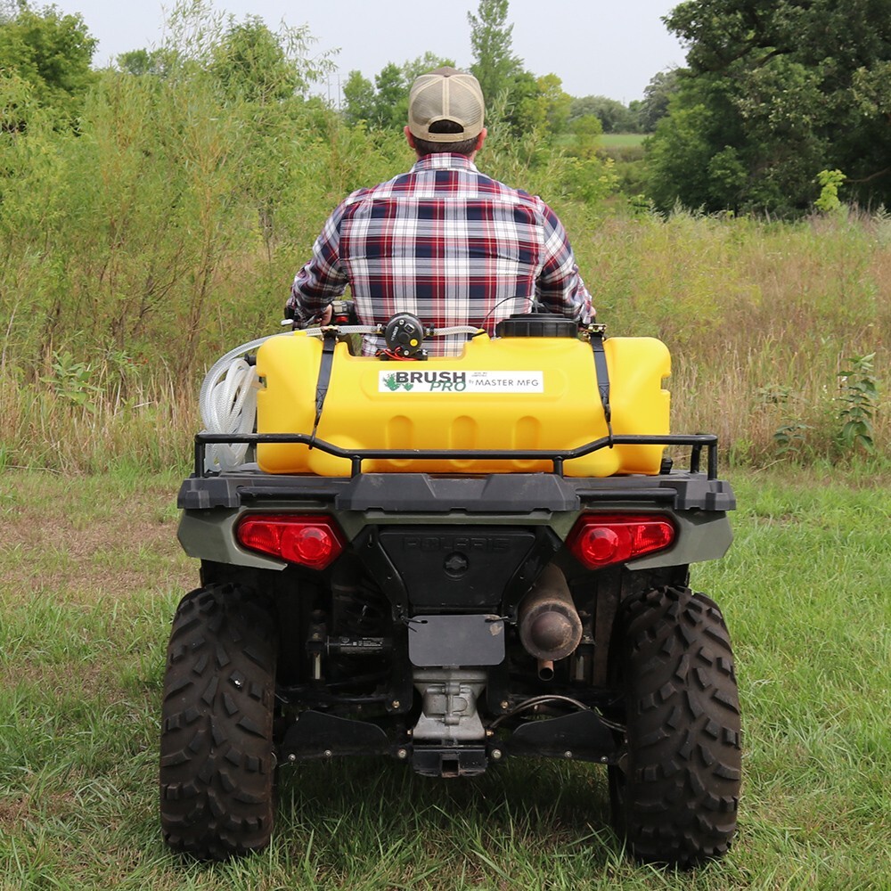 Master MFG 15 Gal Diesel Compatible Brush Pro Spot Sprayer - Flojet 1.6Gpm