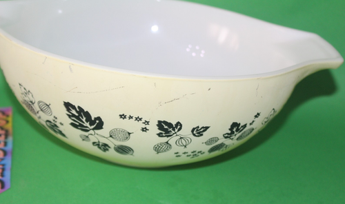 Vintage Pyrex schwarz und gelb Glas Blumenmuster Rühren Servierschüssel 444 4QT - Bild 2 von 8