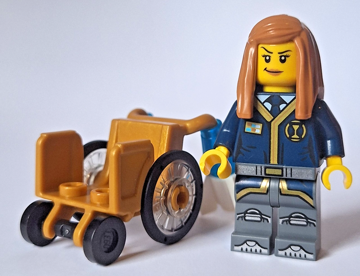 LEGO Dreamzzz 71478 ASTRID MINIFIGURE from Never Witch's Midnight