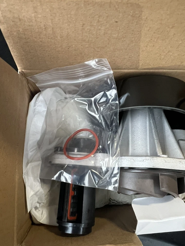 BMW 530E G30 F30 2017- WATER PUMP ENGINE COOLING BMW part number 11 51 8 638 494 - Image 4 of 4