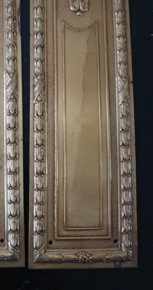 ancienne paire de plaque de propreté de porte en laiton style LOUIS XVI (2) - Photo 4/4