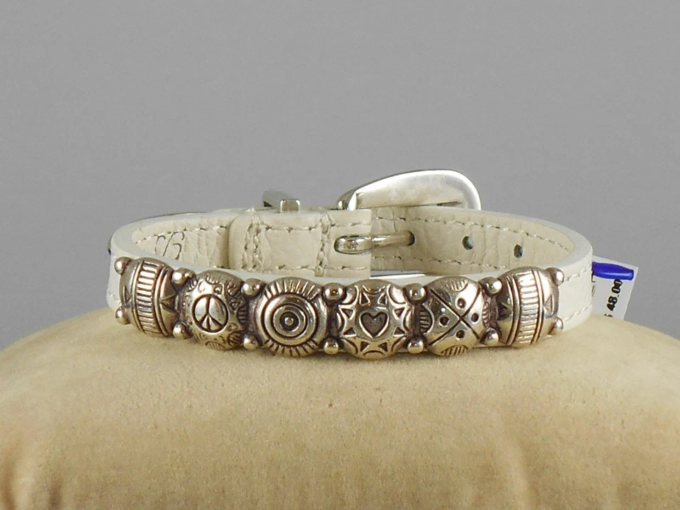 Brazalete Brighton Plateado CUERO ARMONÍA Muñequera Blanco Bandido $42 Foto 2 de 3
