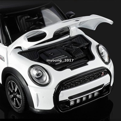 【期間限定価格】Mini Cooper S 1/18 ホワイト ミニ 1:18 Mini Cooper S Sedan Model Car Diecast Toy Vehicle Kids Toys