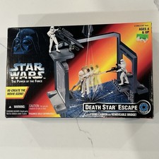 Kenner Star Wars Power Of the Force Death Star Escape Playset NIB new sealed