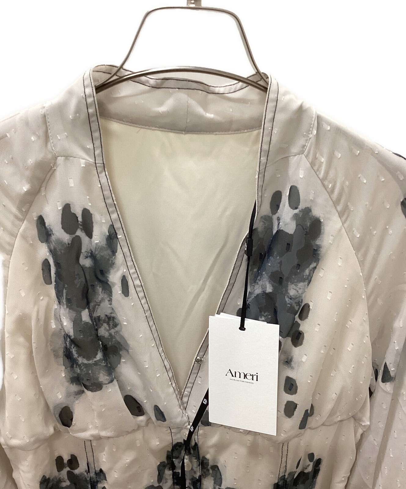 Ameri MEDI DECALCOMANIA CHIFFON/ Beige/ Size: M - image 3