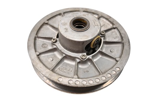 13 John Deere Gator XUV 825i Secondary Driven Clutch - Picture 3 of 4