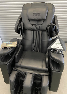 brainLight Shiatsu 4D Zenesse Profi Massagesessel & Touch Synchro Rechnung MwSt.