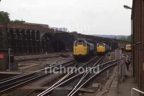Sheffield Class 31's 31442 & 31427 16.5.84 Fuji 35mm Dia RN497