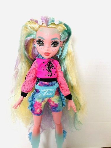 Monster High Lagoona Blue 2021 G3 Fashion Doll Mattel Read - Bild 5 von 13