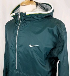 nike hooded windbreaker jacket