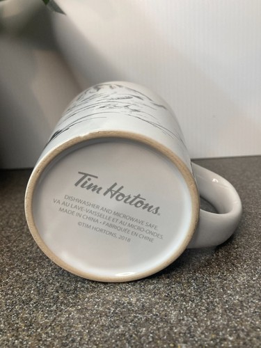 Tim Hortons Mug 2018 14oz Black and White Mountain Scene Blue Skis - Picture 4 of 7