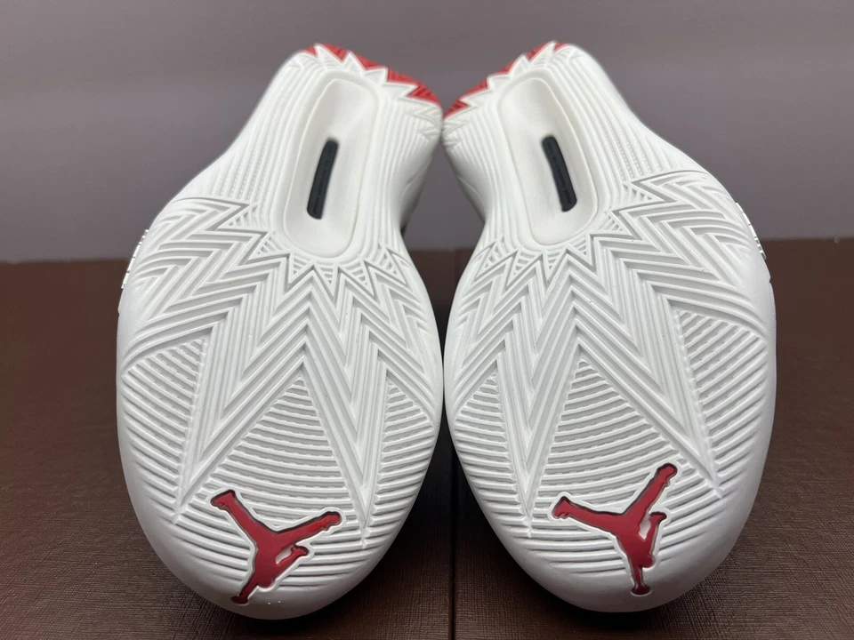 NUEVO JORDAN DEFY SP "BLANCO NEGRO ROJO" HOMBRE US 10.5 Foto 4 de 4