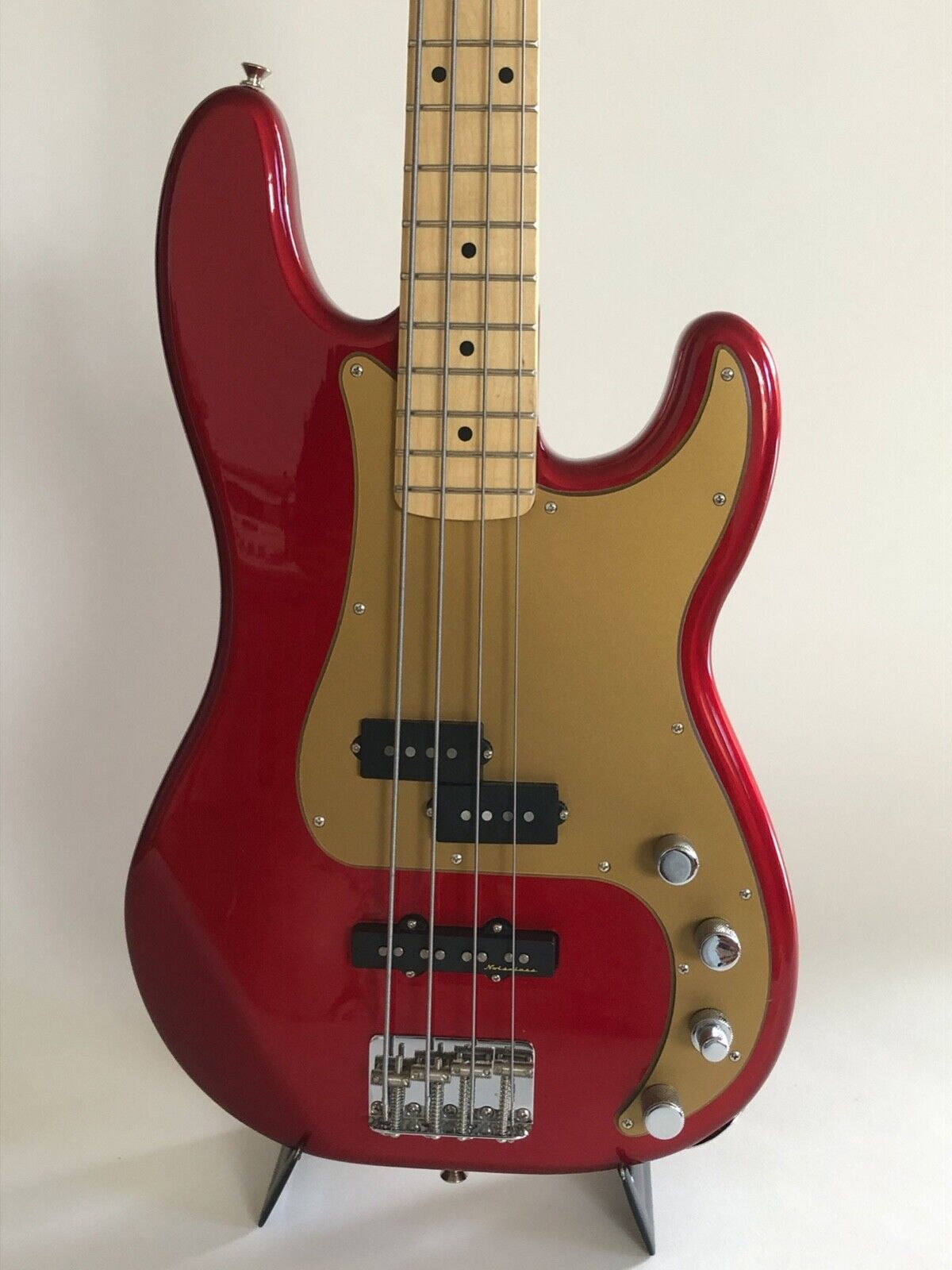 Fender Precision Bass Special Deluxe Series 4-String Bass Guitar 2009 Red