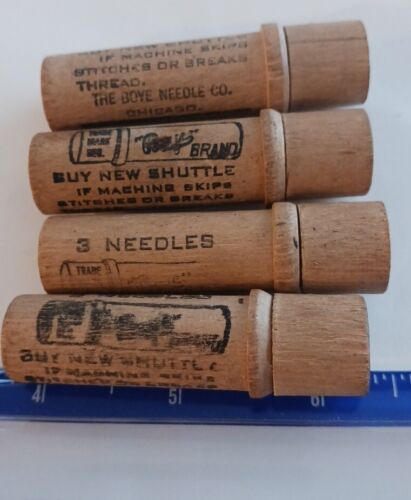 Lot 4 Antique Vintage BOYE Wood Sewing Needle Cases Size 14 W 14 Needles Include - Afbeelding 1 van 2