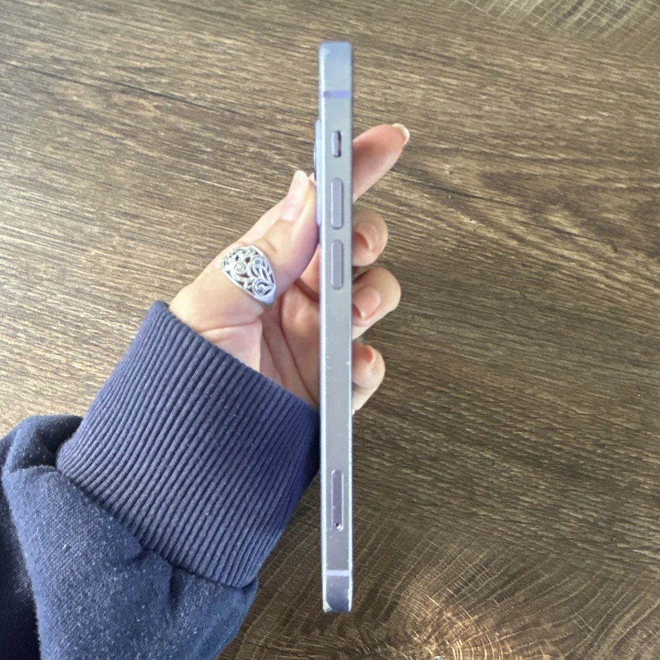 Apple iPhone 12 · 128GB, photo 4 of 5