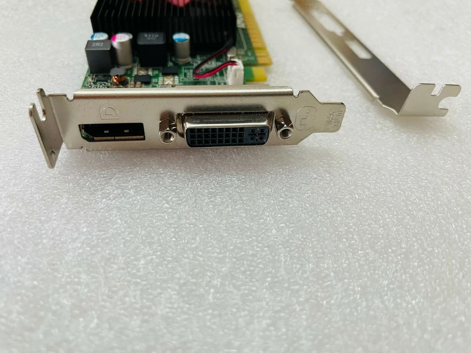  Dell 0KG8WY KG8WY AMD Radeon R5 340X 2GB DDR3 PCI-E 3.0 X8 Graphics Video Card - Image 4 of 4