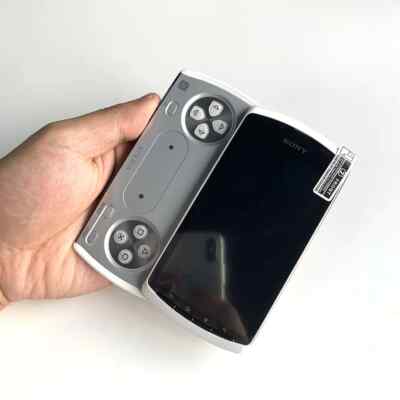 Sony Ericsson Xperia PLAY Z1i R800i Original Phone Android OS 3G